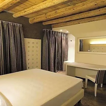 Solaris & 4* Tezze sul Brenta